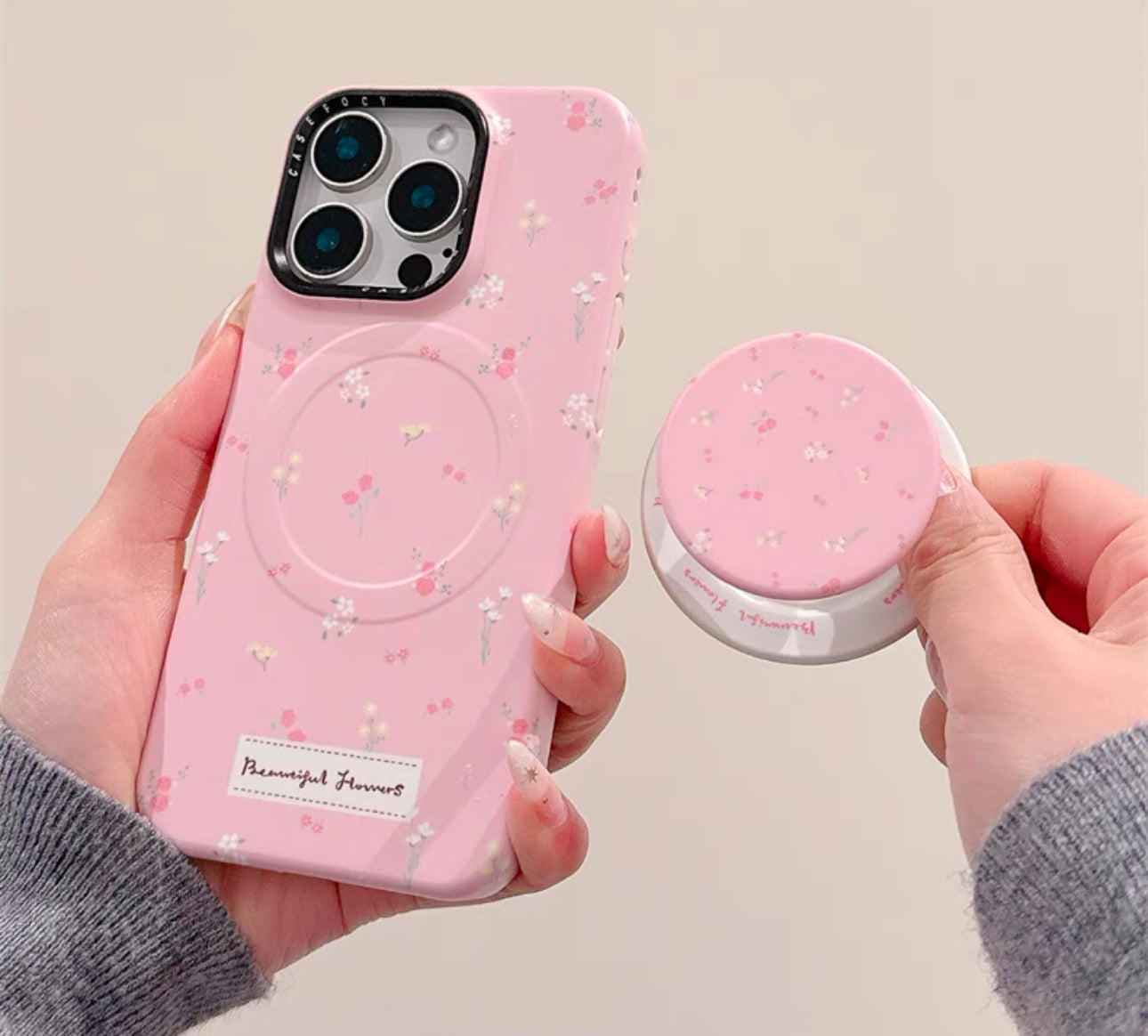 Flower MagSafe iPhone case